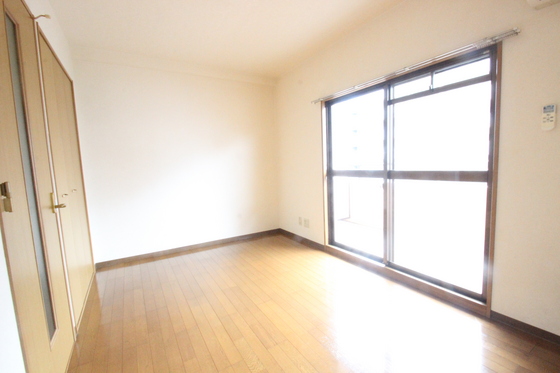 パティオ朋来居