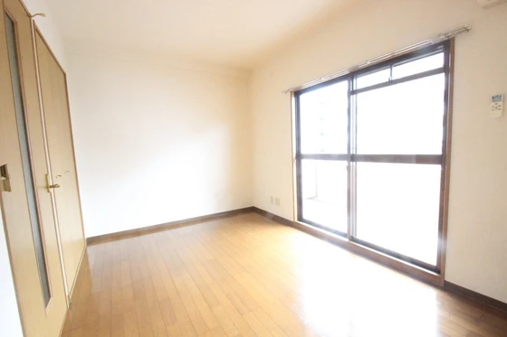 パティオ朋来居