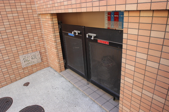 パティオ朋来居