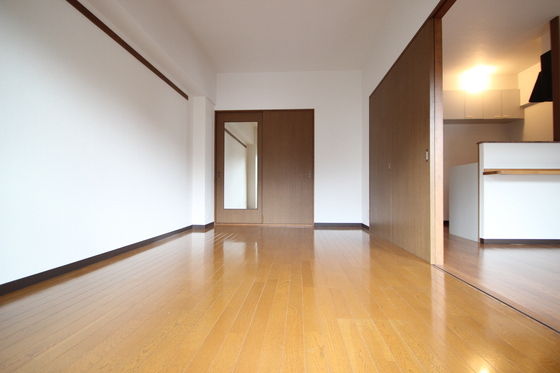 ビオスクレーネー