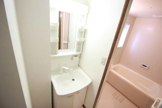 ロリエ中広通り