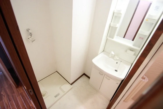 ロリエ中広通り