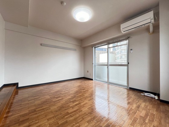 クロワール京橋