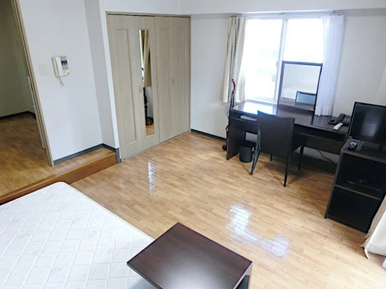 クロワール京橋