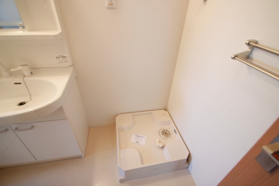 ヴォーネン相田 B棟