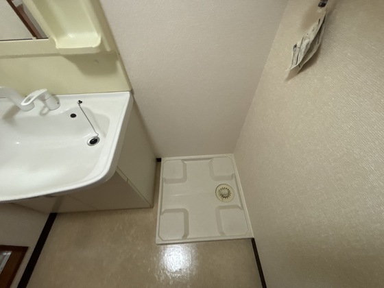 コンフォール空港通り