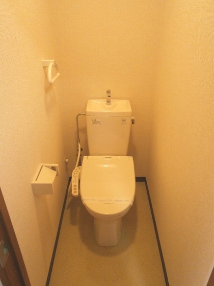 コンフォール空港通り