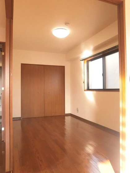 コンフォール空港通り