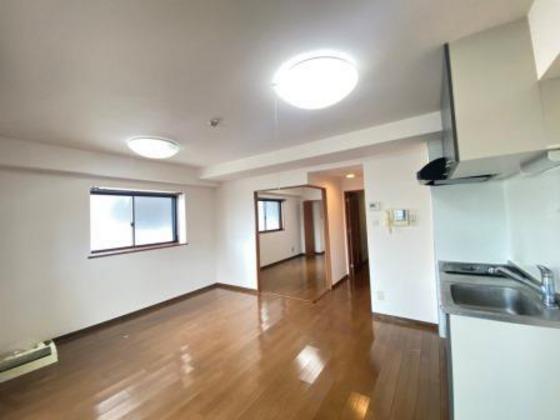 コンフォール空港通り