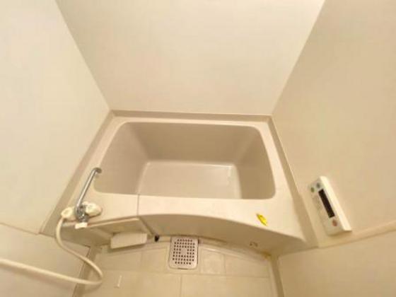 コンフォール空港通り