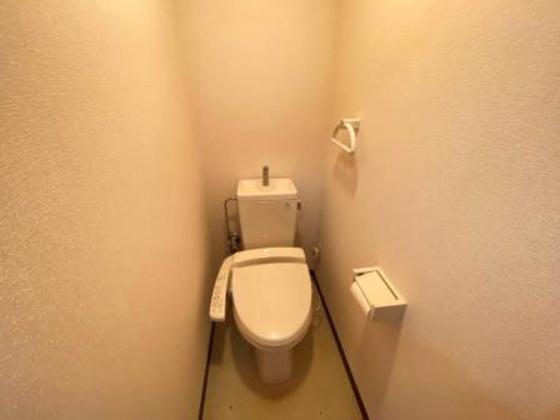 コンフォール空港通り