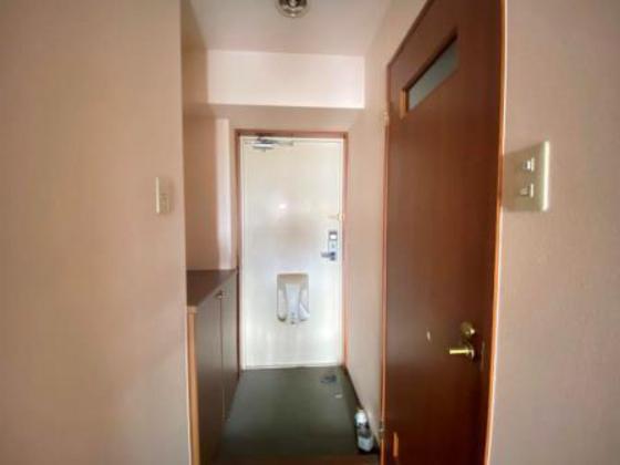 コンフォール空港通り