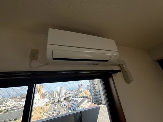 コンフォール空港通り