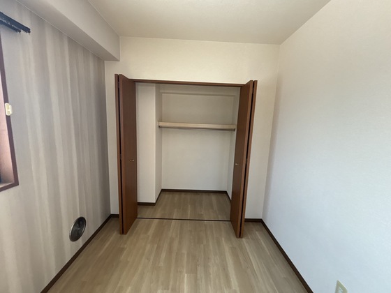 コンフォール空港通り