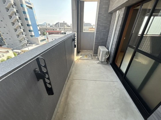 コンフォール空港通り