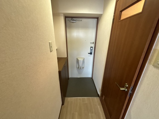 コンフォール空港通り