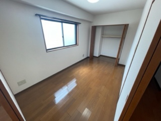 コンフォール空港通り