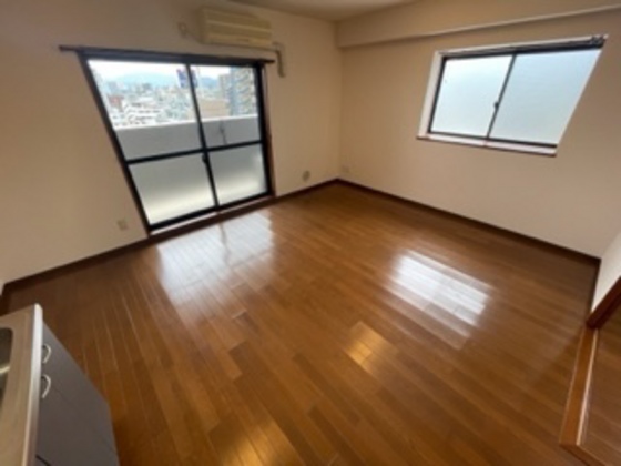 コンフォール空港通り