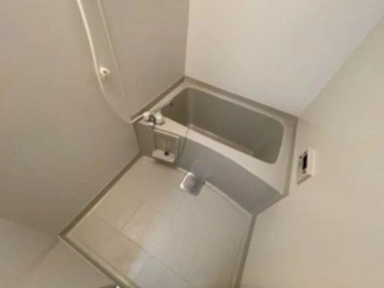 コンフォール空港通り