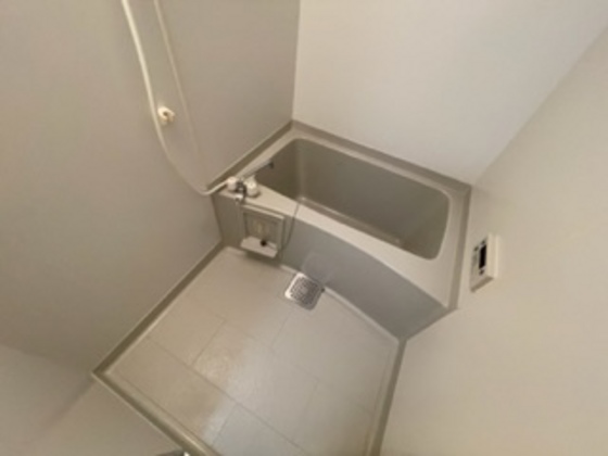 コンフォール空港通り