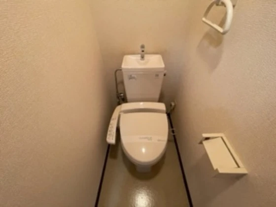 コンフォール空港通り