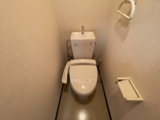 コンフォール空港通り