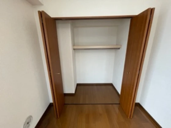 コンフォール空港通り