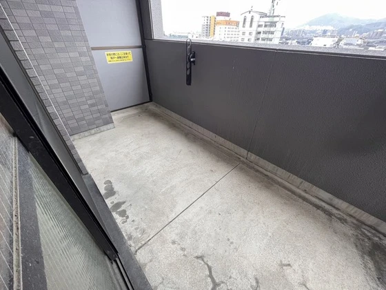 コンフォール空港通り