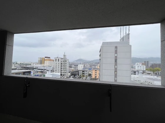 コンフォール空港通り