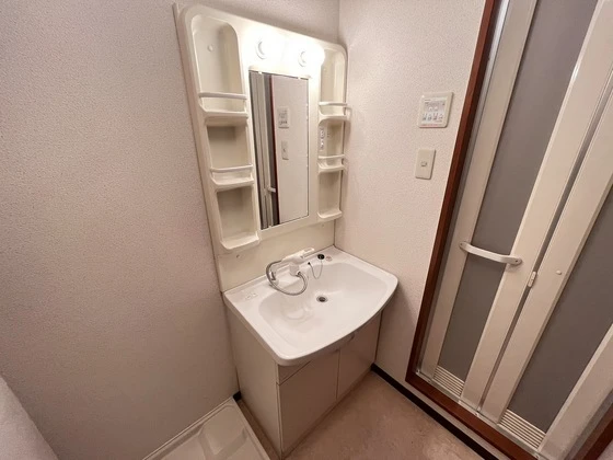 コンフォール空港通り