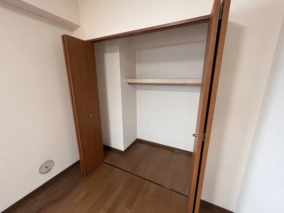 コンフォール空港通り