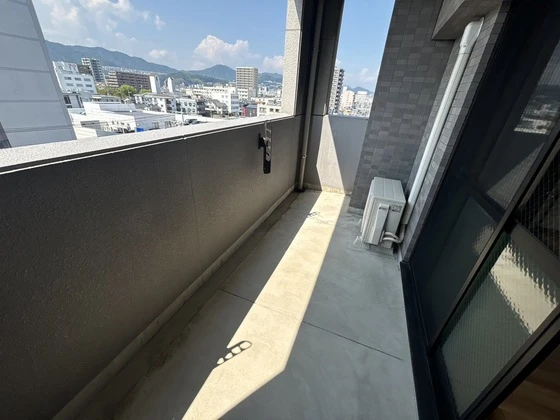 コンフォール空港通り