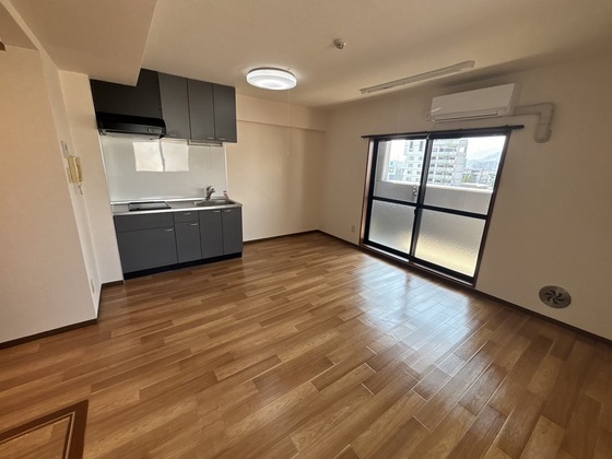 コンフォール空港通り