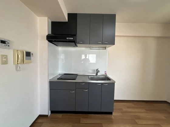 コンフォール空港通り