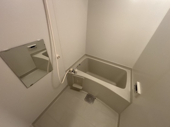 コンフォール空港通り