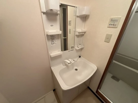 コンフォール空港通り