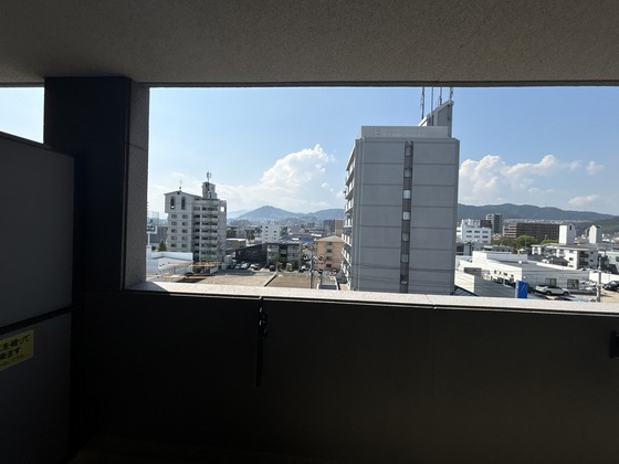 コンフォール空港通り