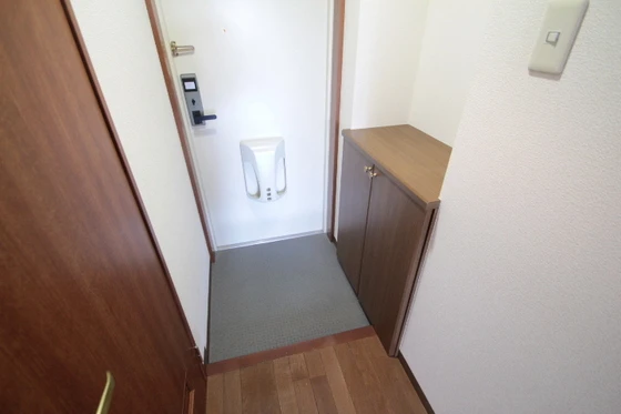 コンフォール空港通り