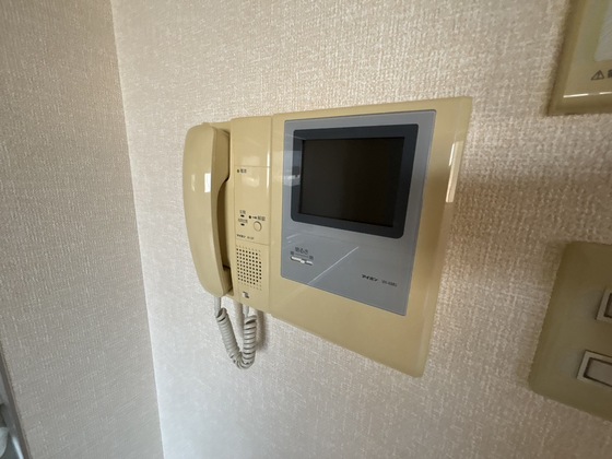 コンフォール空港通り