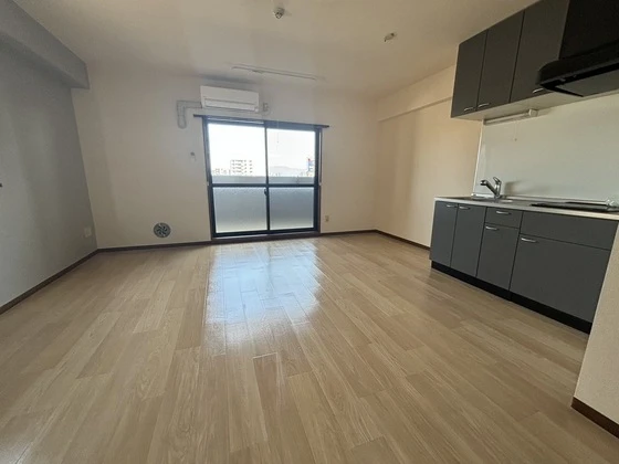 コンフォール空港通り