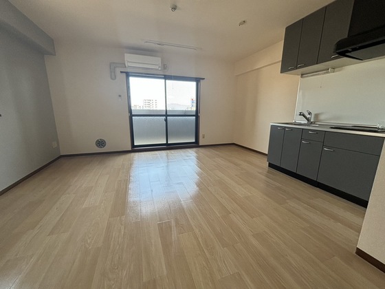 コンフォール空港通り