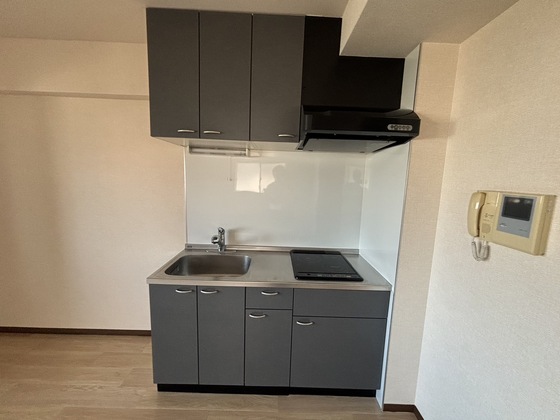 コンフォール空港通り