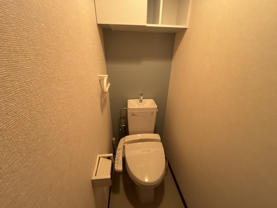 コンフォール空港通り