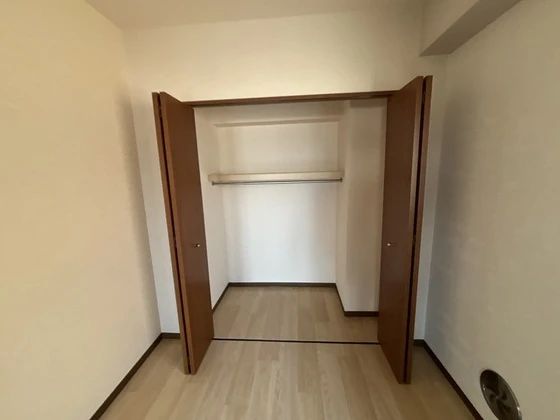 コンフォール空港通り