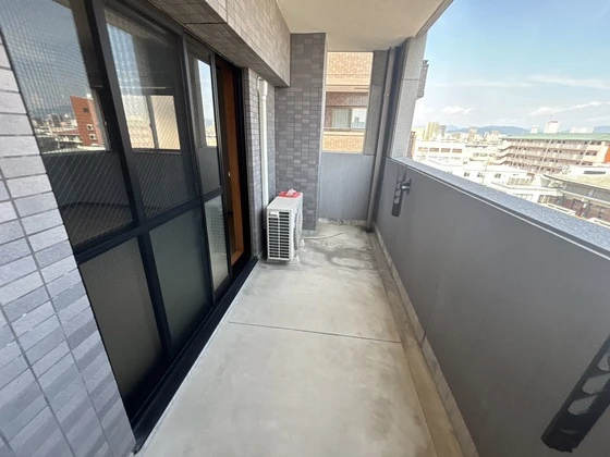 コンフォール空港通り