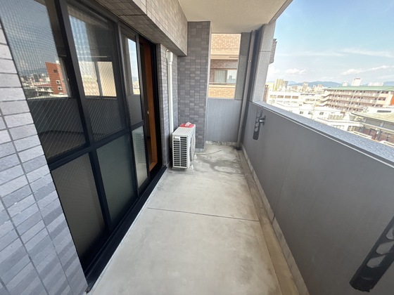 コンフォール空港通り