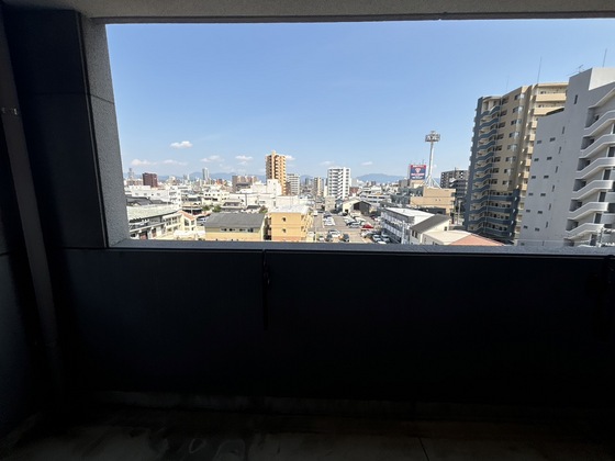 コンフォール空港通り