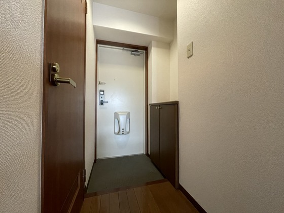 コンフォール空港通り