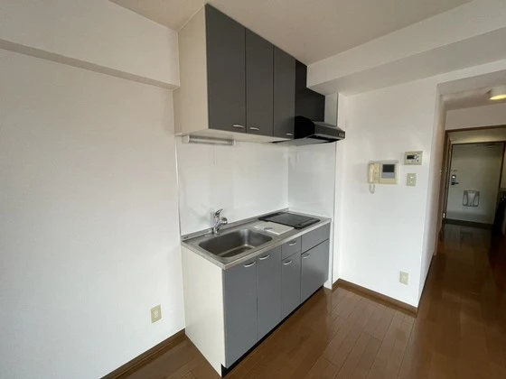 コンフォール空港通り