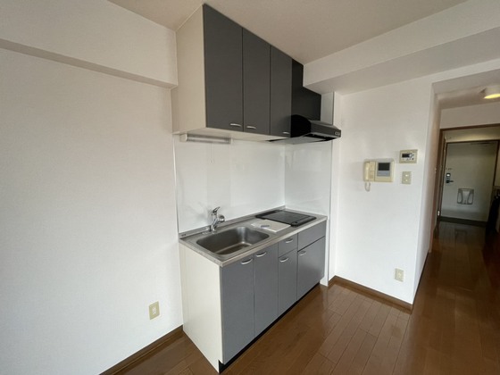 コンフォール空港通り